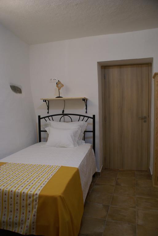 Villa Encosta Do Castelo Portel Habitación foto